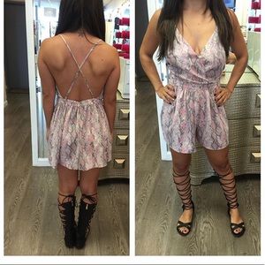 Snake 🐍 print romper